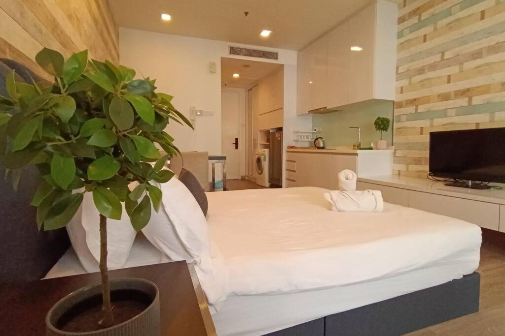 A05 Bukit Ceylon Kl Tower View Balcony Apartment Kuala Lumpur Exterior photo